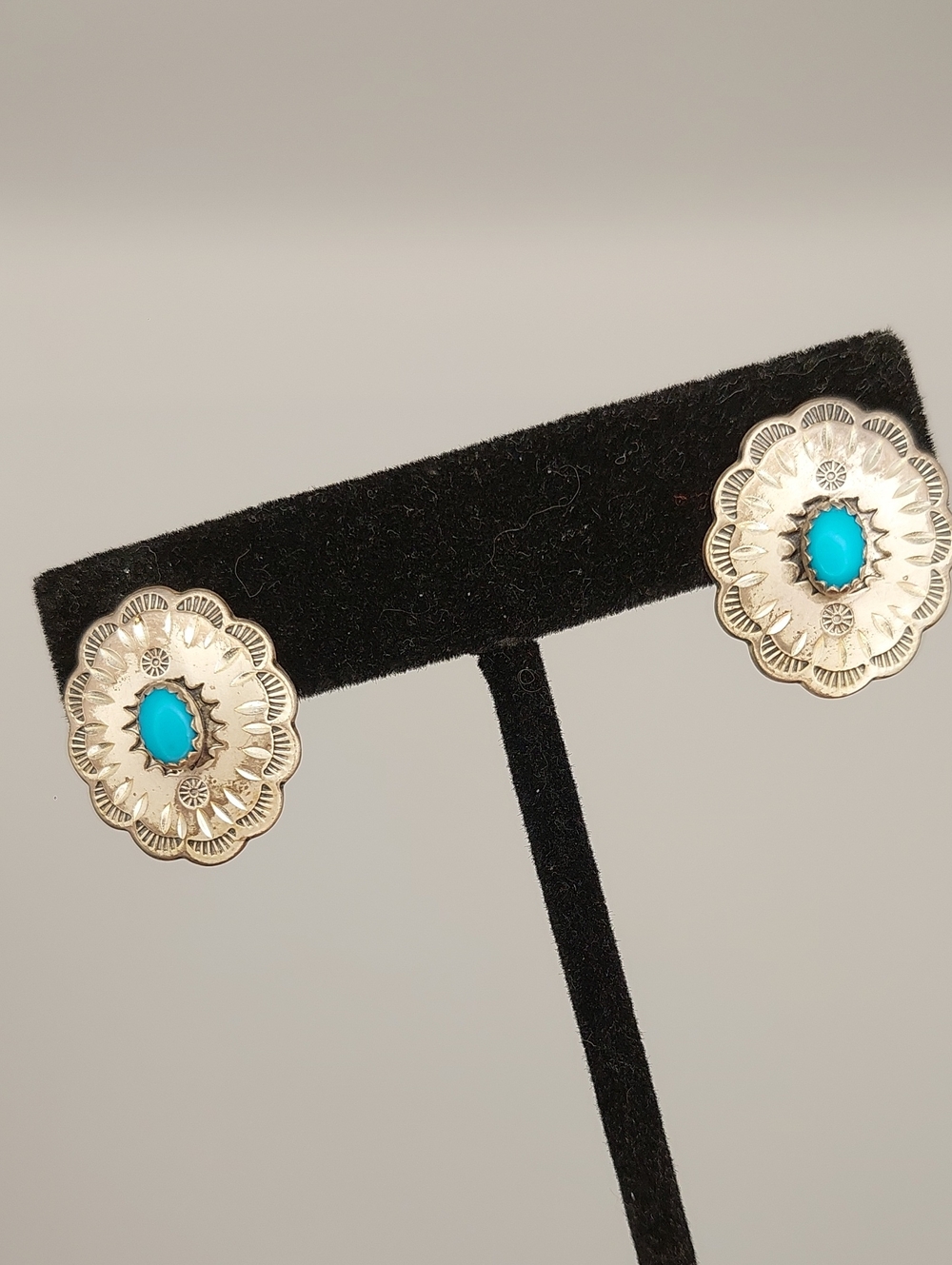 Turquoise Center Stamped STERLING SILVER Floral Stud Earrings Vtg Women Jewelry